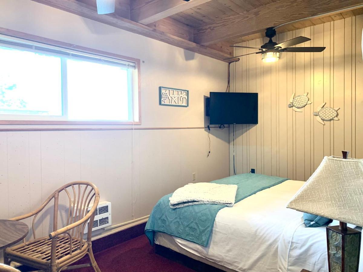 Breakers Boutique Inn เวสต์พอร์ต ภายนอก รูปภาพ