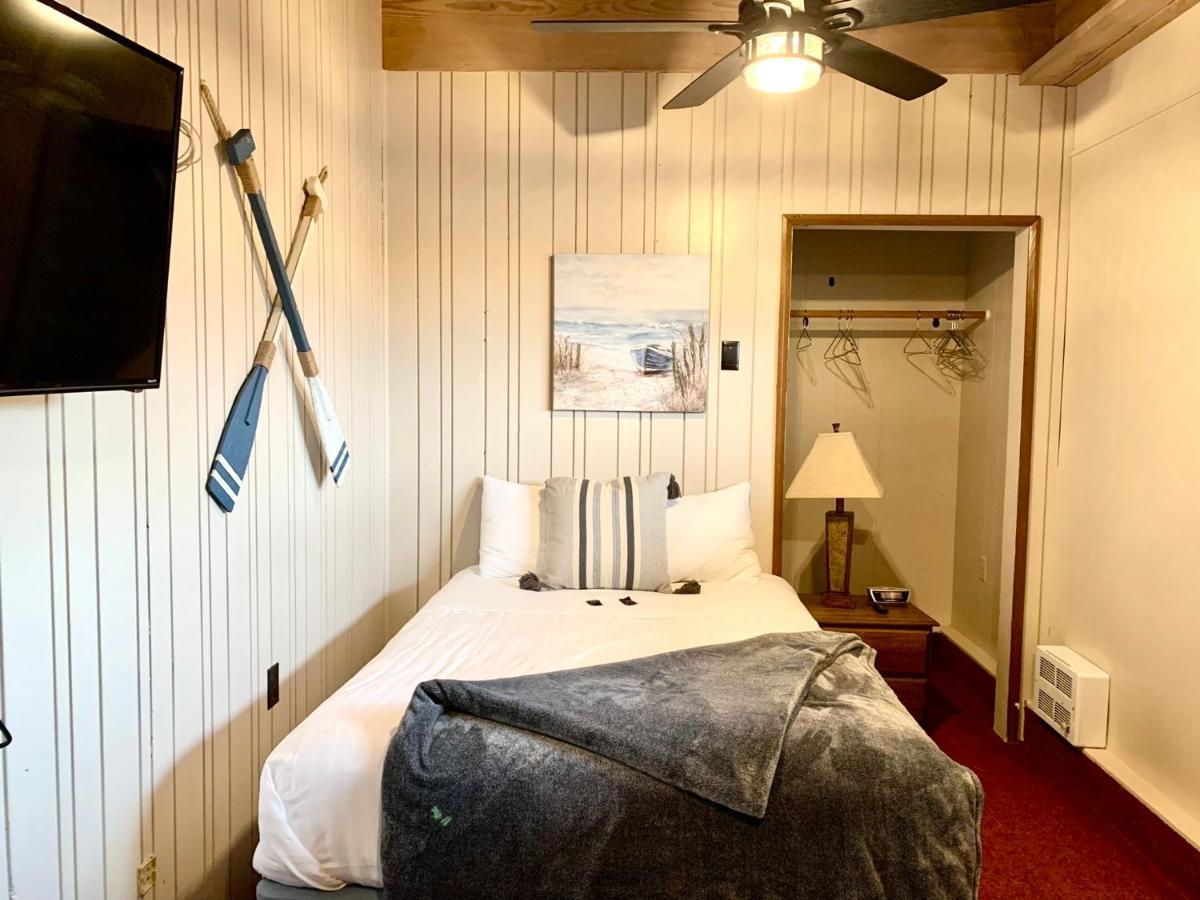 Breakers Boutique Inn เวสต์พอร์ต ภายนอก รูปภาพ