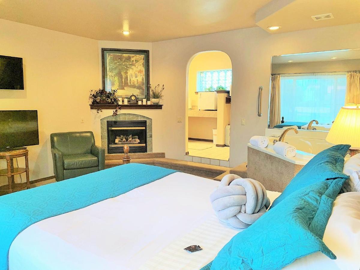 Breakers Boutique Inn เวสต์พอร์ต ภายนอก รูปภาพ