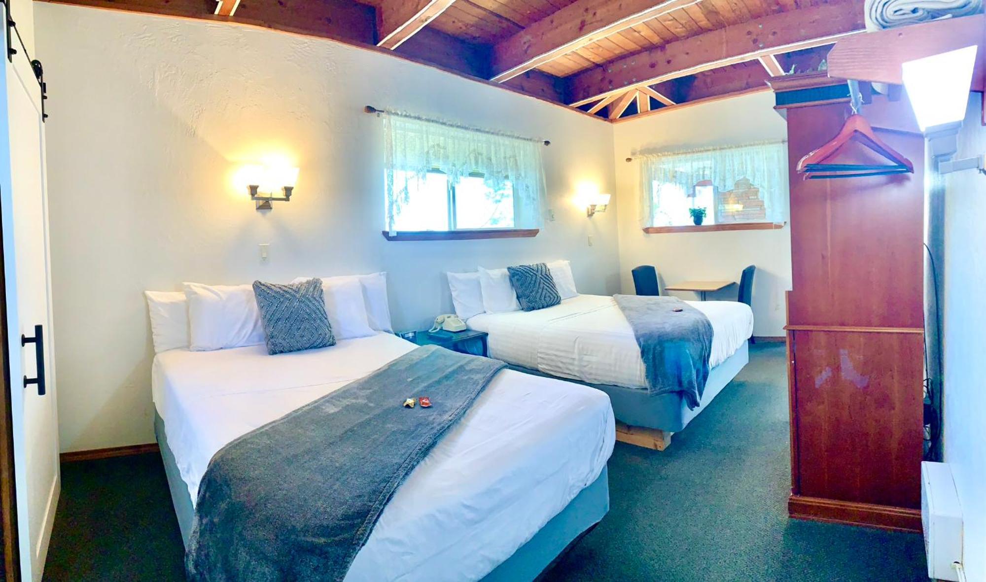 Breakers Boutique Inn เวสต์พอร์ต ภายนอก รูปภาพ