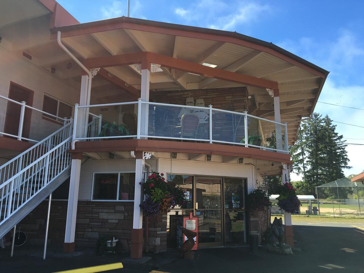 Breakers Boutique Inn เวสต์พอร์ต ภายนอก รูปภาพ